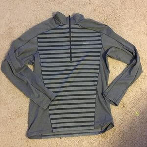 Men’s Patagonia 1/4 Zip Size Medium